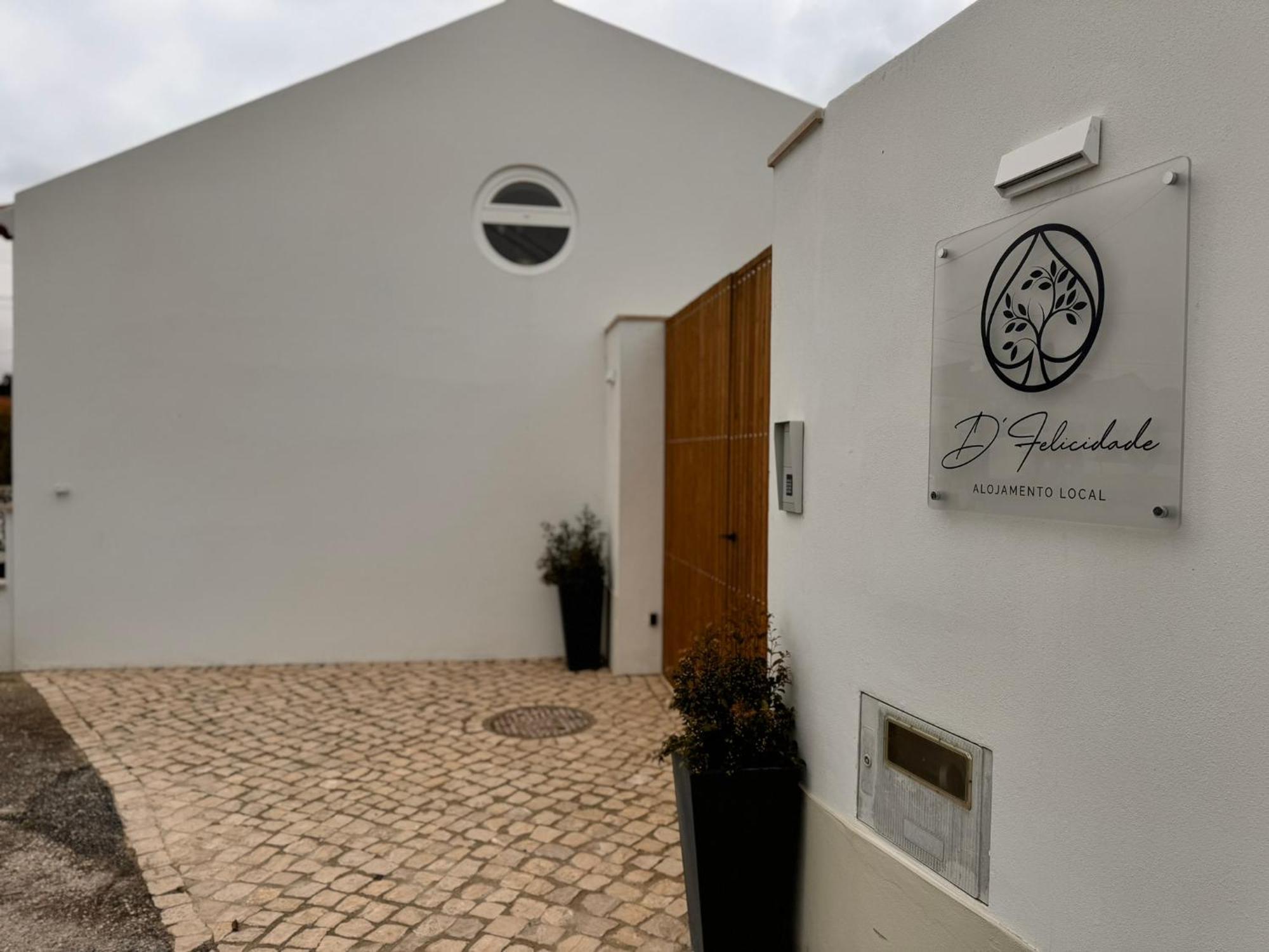 D'Felicidade Caldas Da Rainha Bagian luar foto